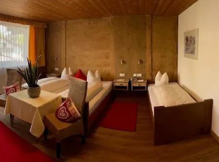 Hotel Menthof 3*